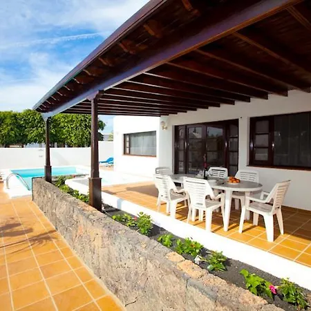 Vila Casa Prieto - 3 Bedroom - Heated Pool And Wifi - Great For Families Puerto del Carmen (Lanzarote)
