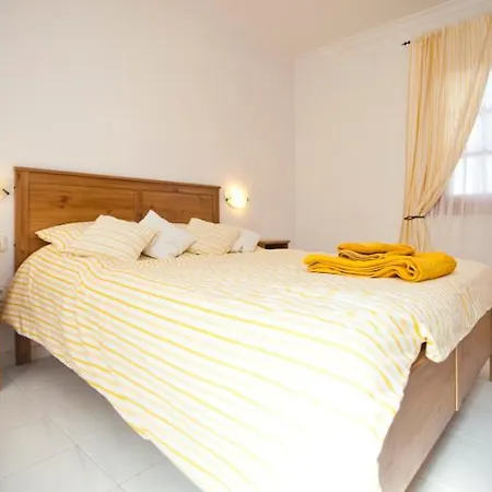 Vila Casa Prieto - 3 Bedroom - Heated Pool And Wifi - Great For Families *